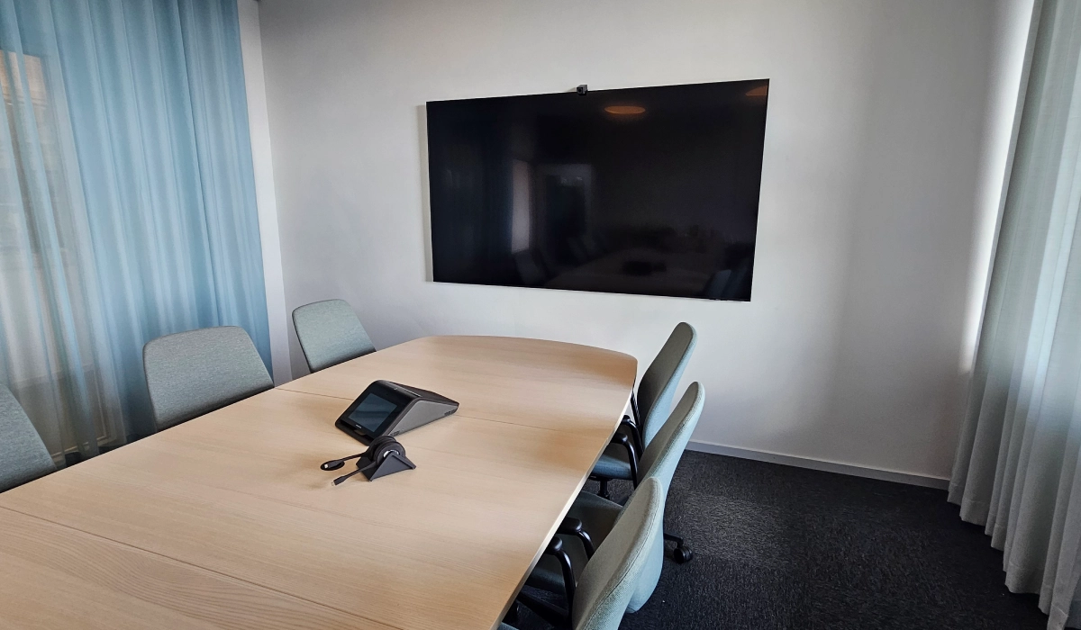 Touchpanel för enkel styrning av ljud, bild och mötesrum